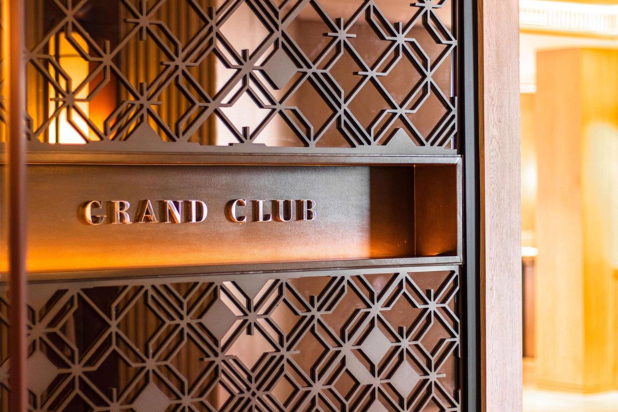 Grand Hyatt 5*